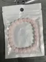 4.9-Sterne-Kundenrezensionsfoto von K*****., Bild 3 von 4 für Naturstein Chip Armband Unregelmäßiger Elastischer Handschmuck